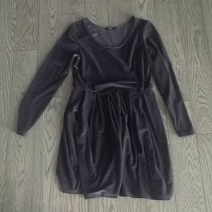 Beautiful purple velvet dress by Taluka💓